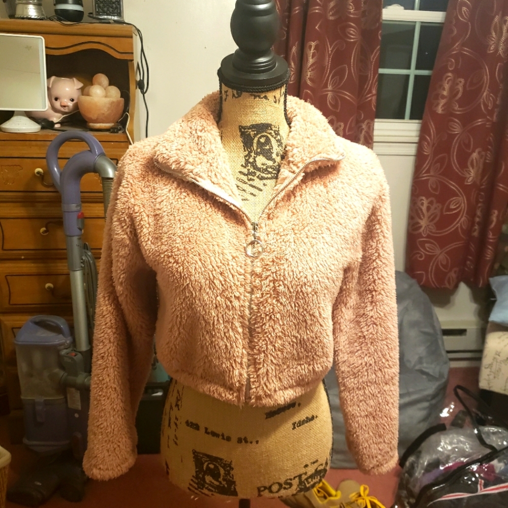 Fuzzy pink cropped jacket
